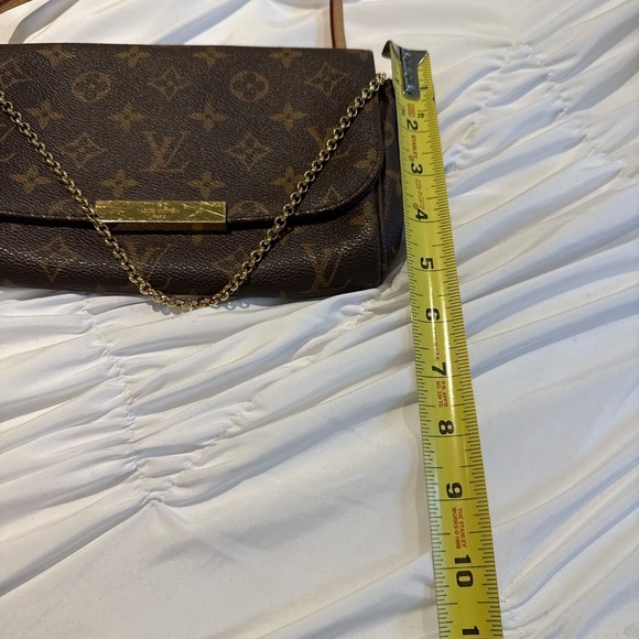Louis Vuitton FAVORITE Rare Monogram Crossbody / Clutch Gold Chain Leather Strap - Picture 12 of 12